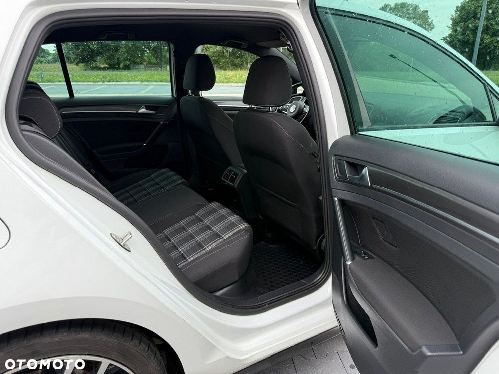 Volkswagen Golf VII 2.0 TDI BMT GTD - 31