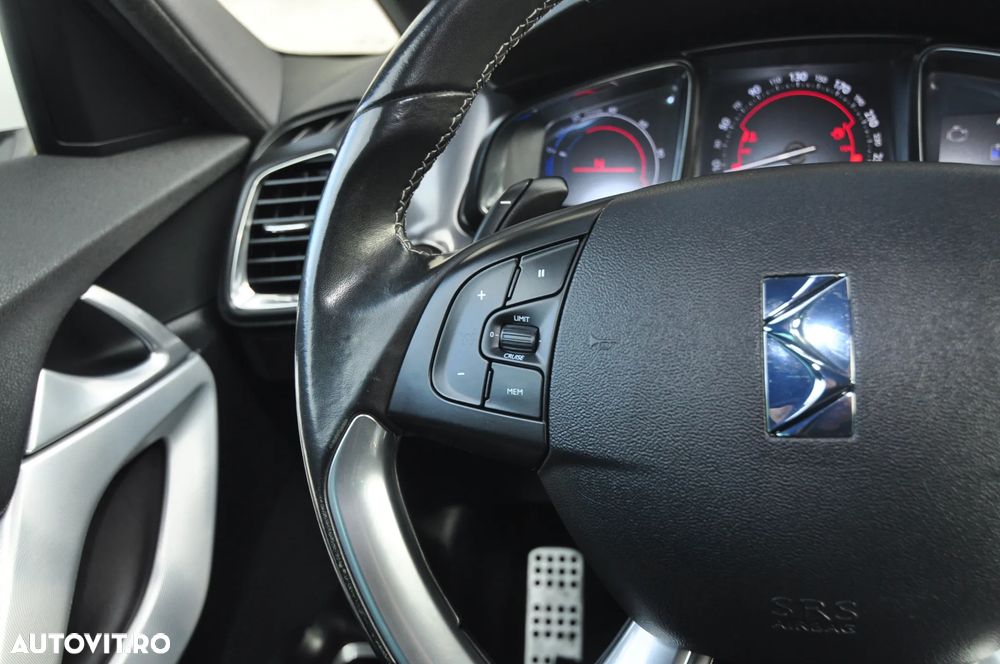 Citroën DS5 Hybrid4 Aut. Business Class - 24