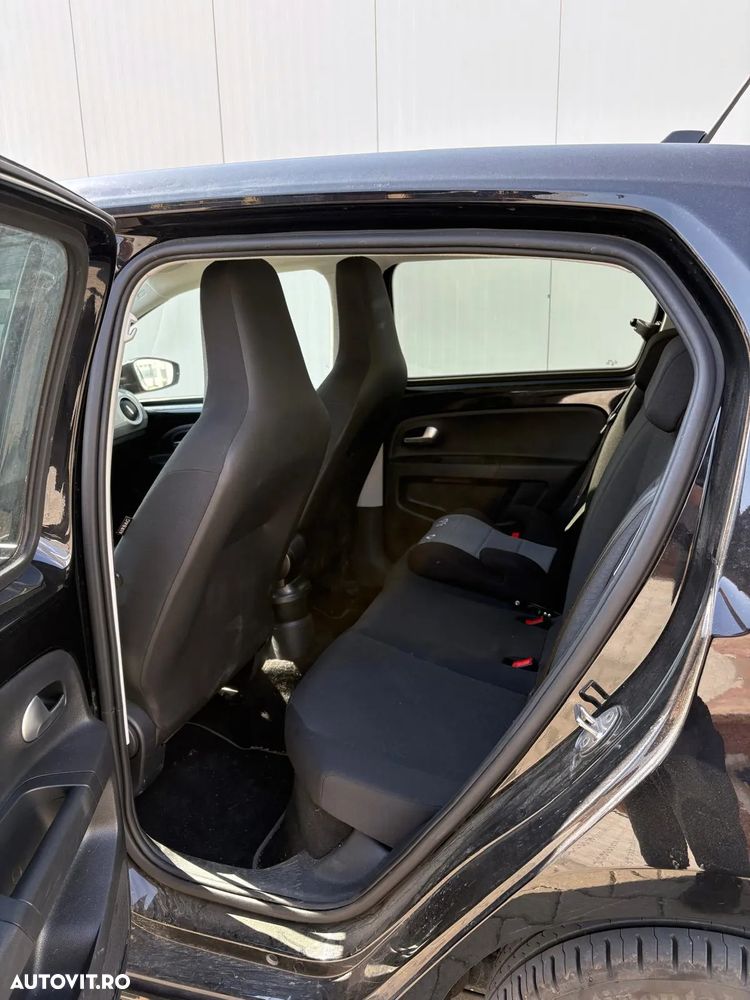 Volkswagen up! Max - 7