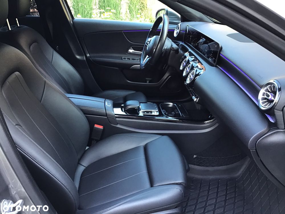 Mercedes-Benz Klasa A 220 4Matic 7G-DCT Progressive - 29