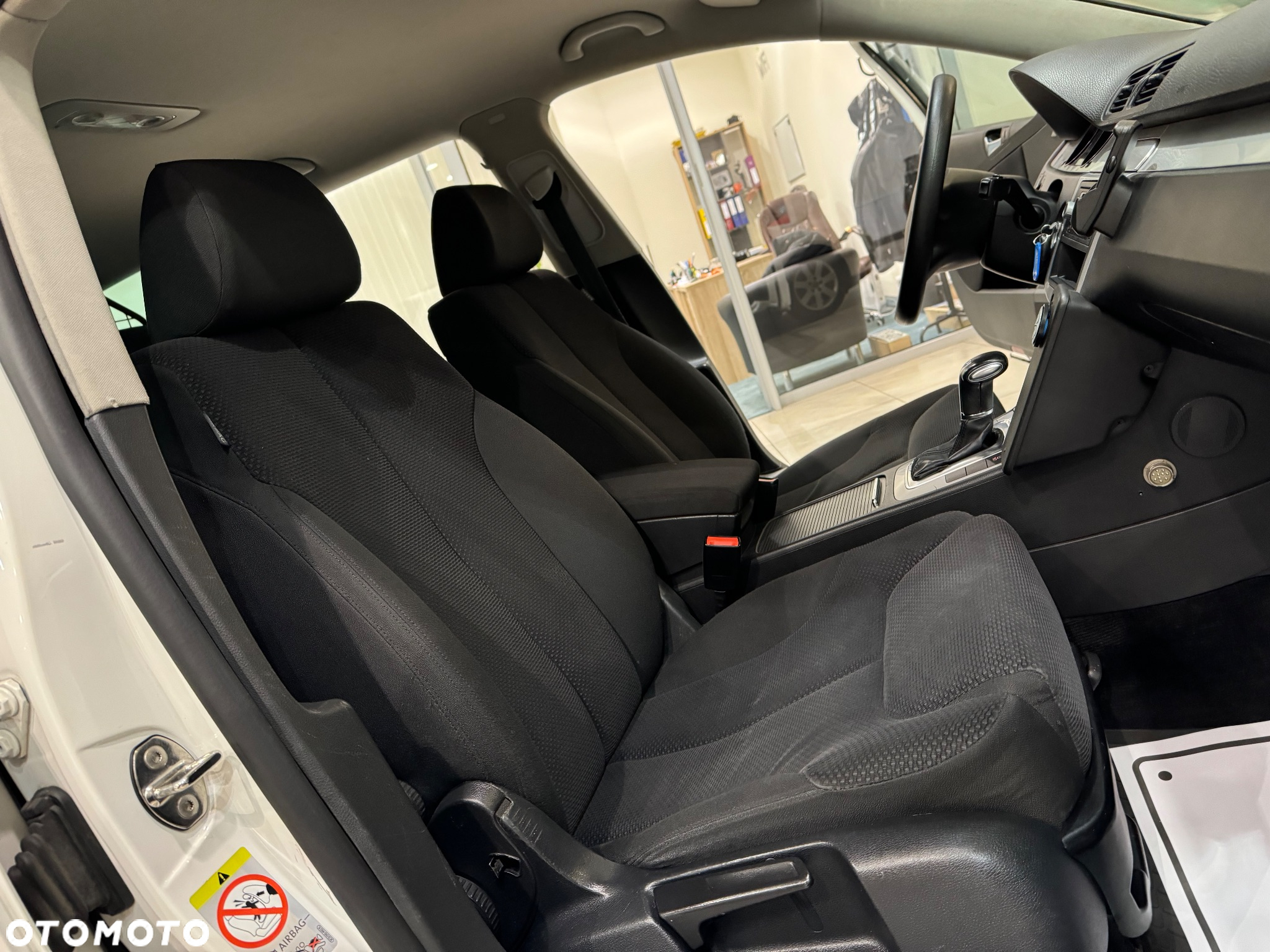 Volkswagen Passat 2.0 TDI Comfortline DSG - 37