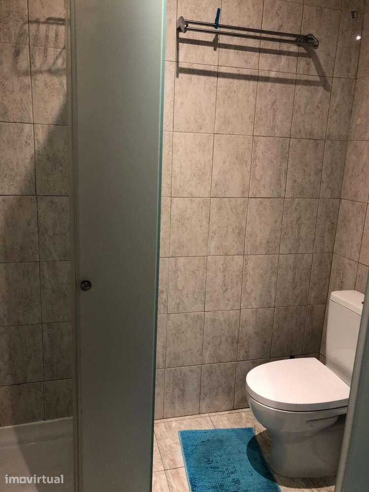 Quarto - localizado em São Sebastião Lisbon - Grande imagem: 5/13