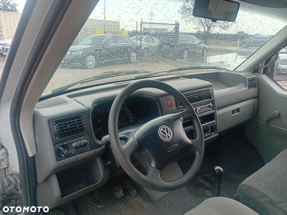 Volkswagen Transporter - 15