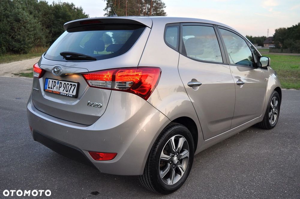 Hyundai ix20 1.6 blue YES Gold - 14