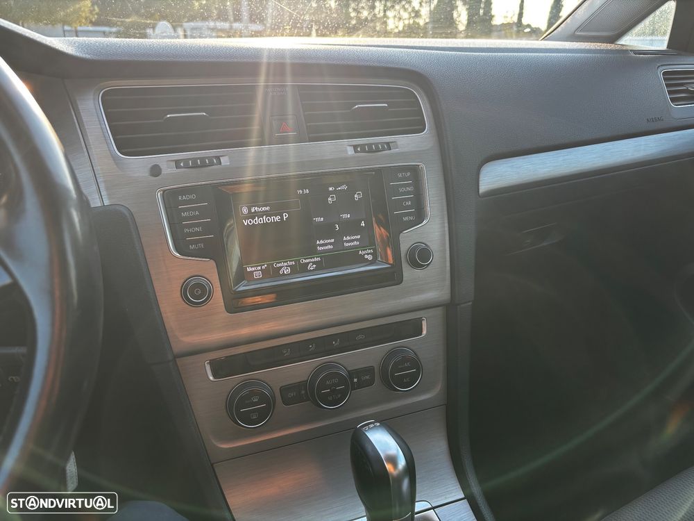 VW Golf Variant - 21