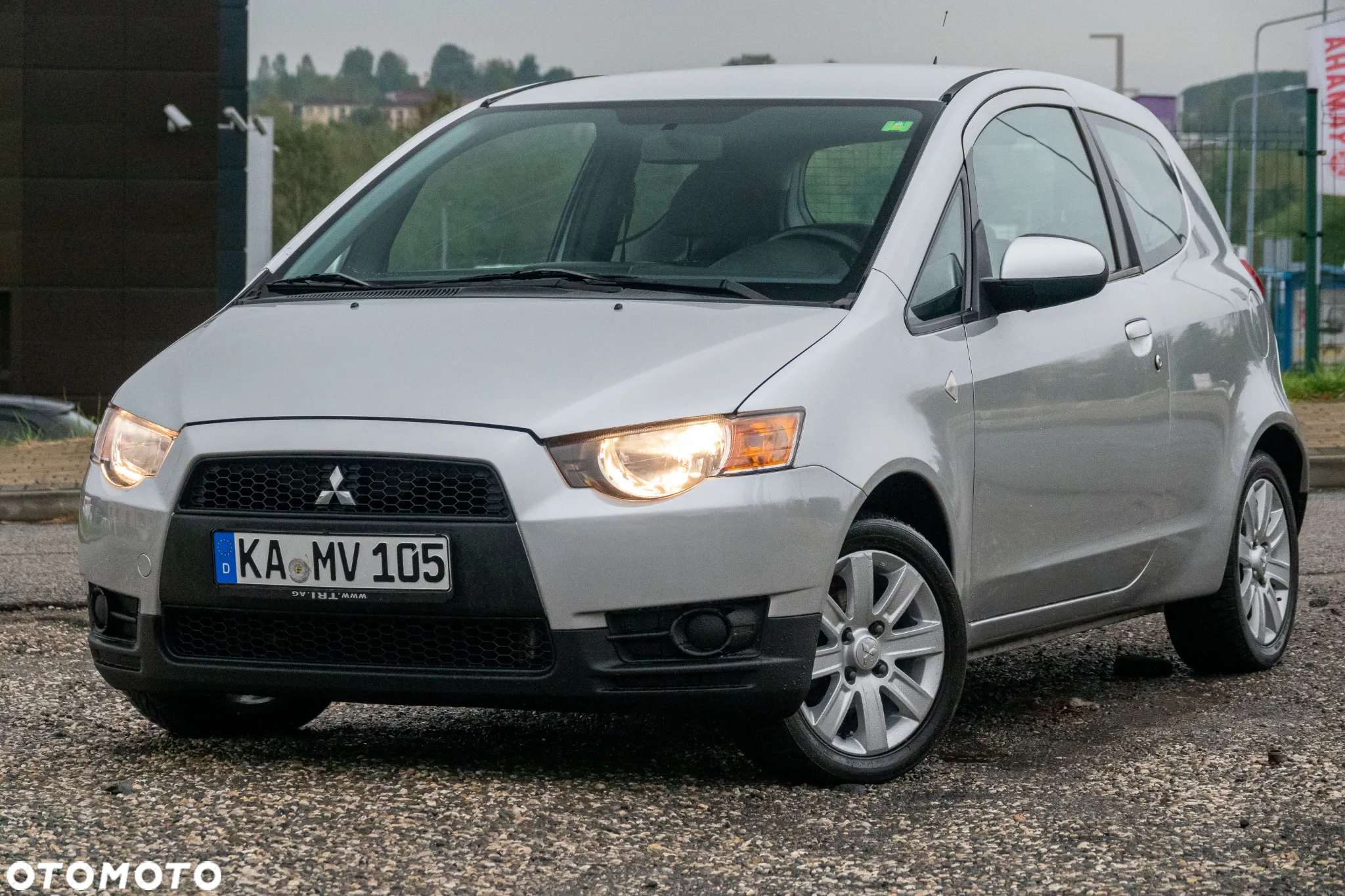Mitsubishi Colt - 4