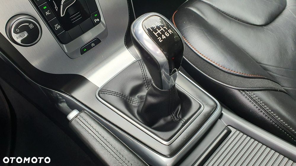 Volvo V40 D2 Drive-E Ocean Race - 25