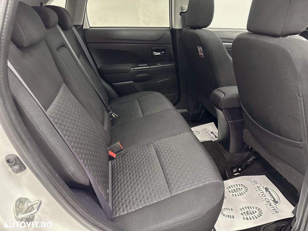 Mitsubishi ASX 1.8 DI-D 4WD Instyle - 18