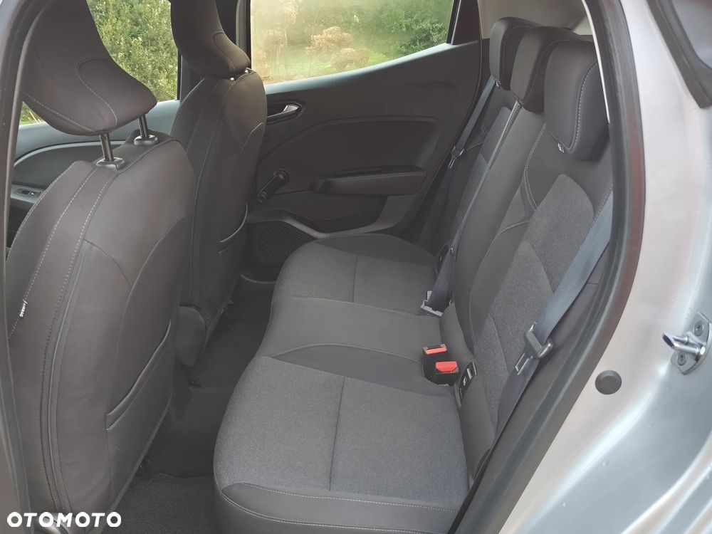 Renault Clio BLUE dCi 100 BUSINESS EDITION - 26