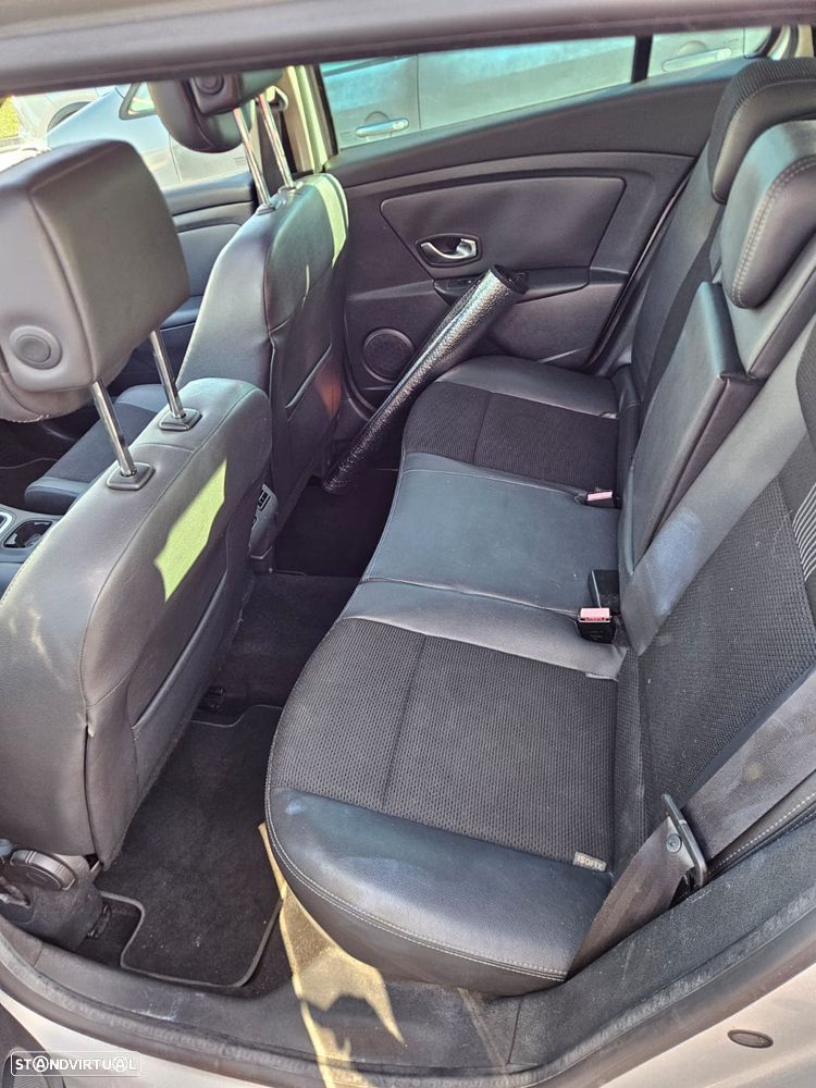 Renault Mégane Sport Tourer 1.5 dCi Dynamique - 6