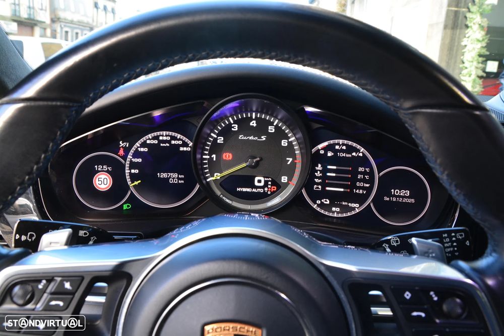 Porsche Panamera Sport Turismo Turbo S E-Hybrid - 28