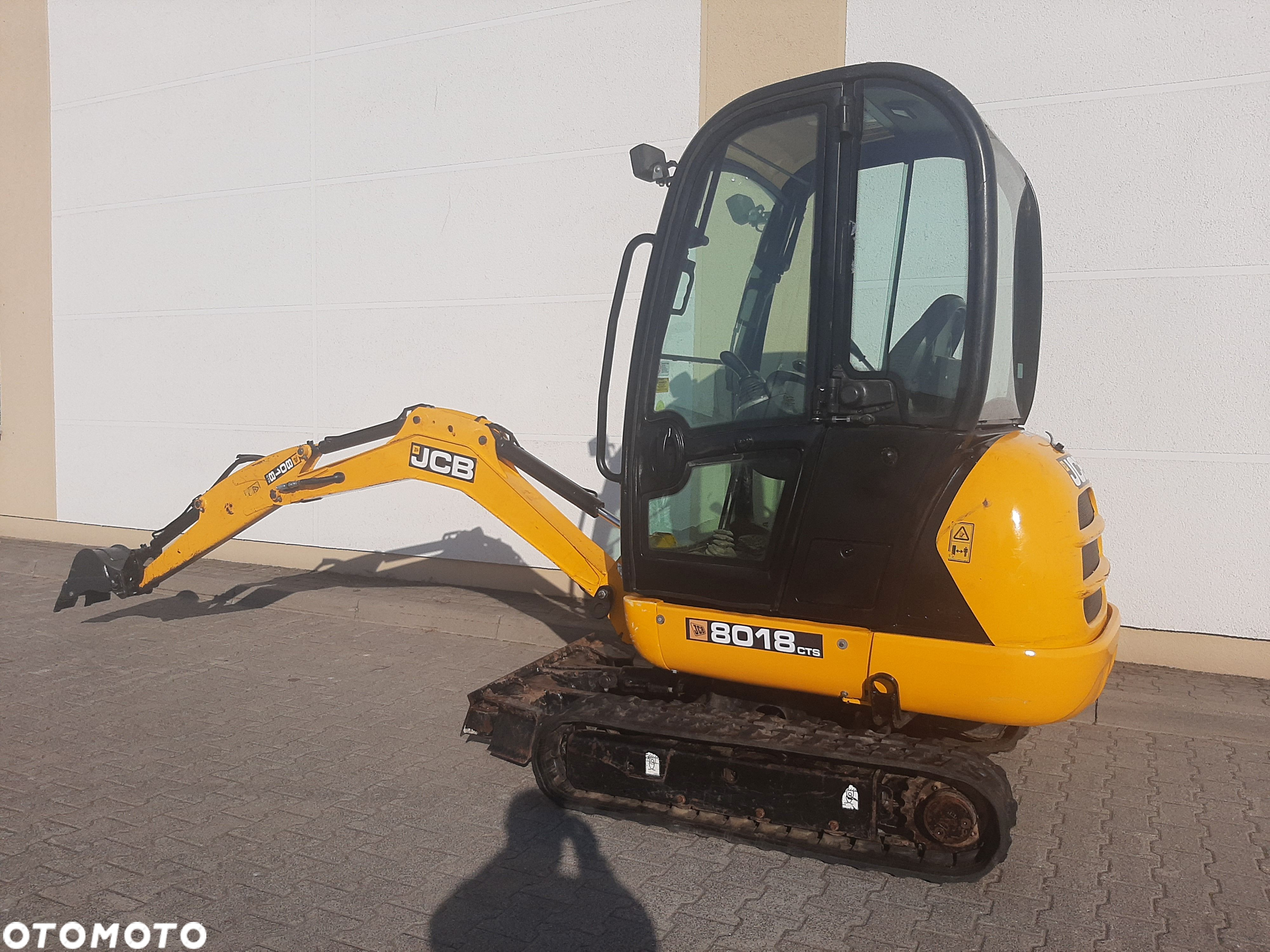 JCB 8018 - 5
