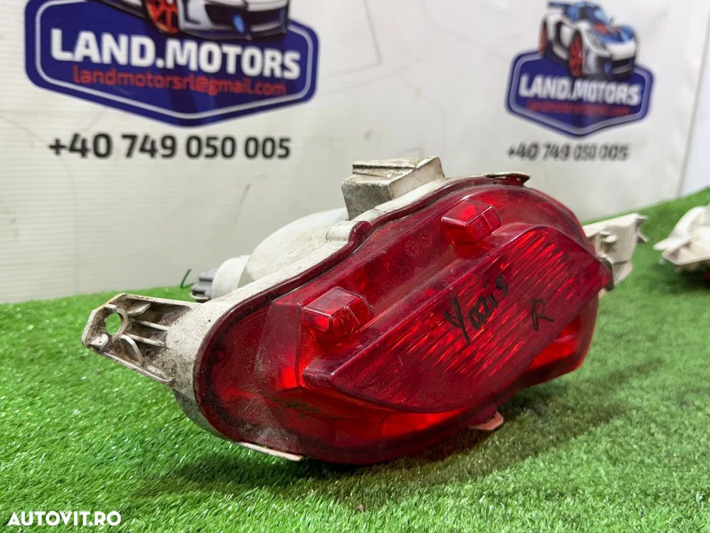 STOP TRIPLA BARA SPATE DREAPTA TOYOTA YARIS 1.5 B HYBRID 2017 COD OEM 815910D200 2017-2020 - 3