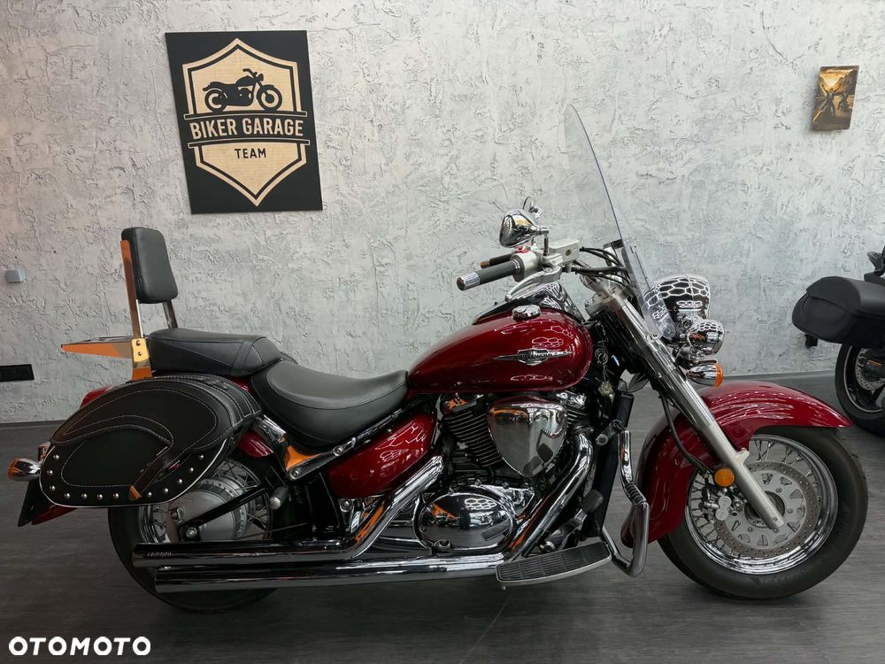 Suzuki Intruder