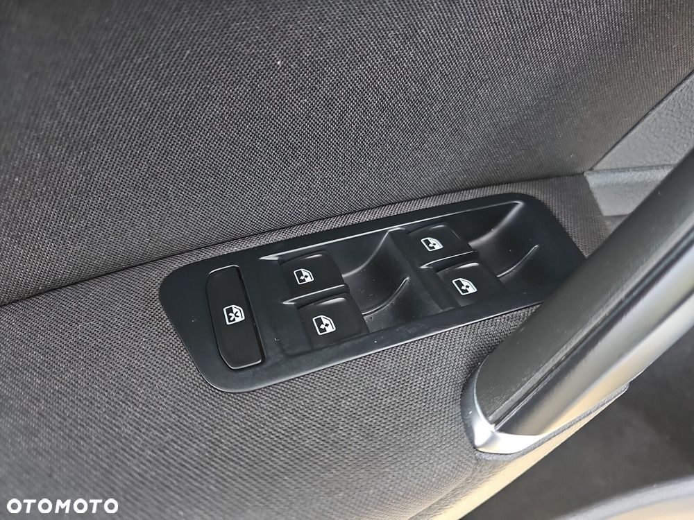 Volkswagen Golf VII 2.0 TDI BMT Comfortline - 22