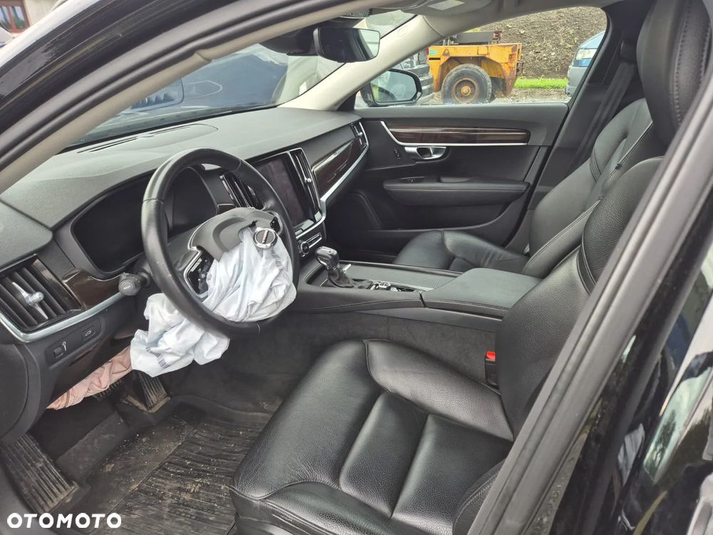 Volvo S90 T5 Momentum - 13