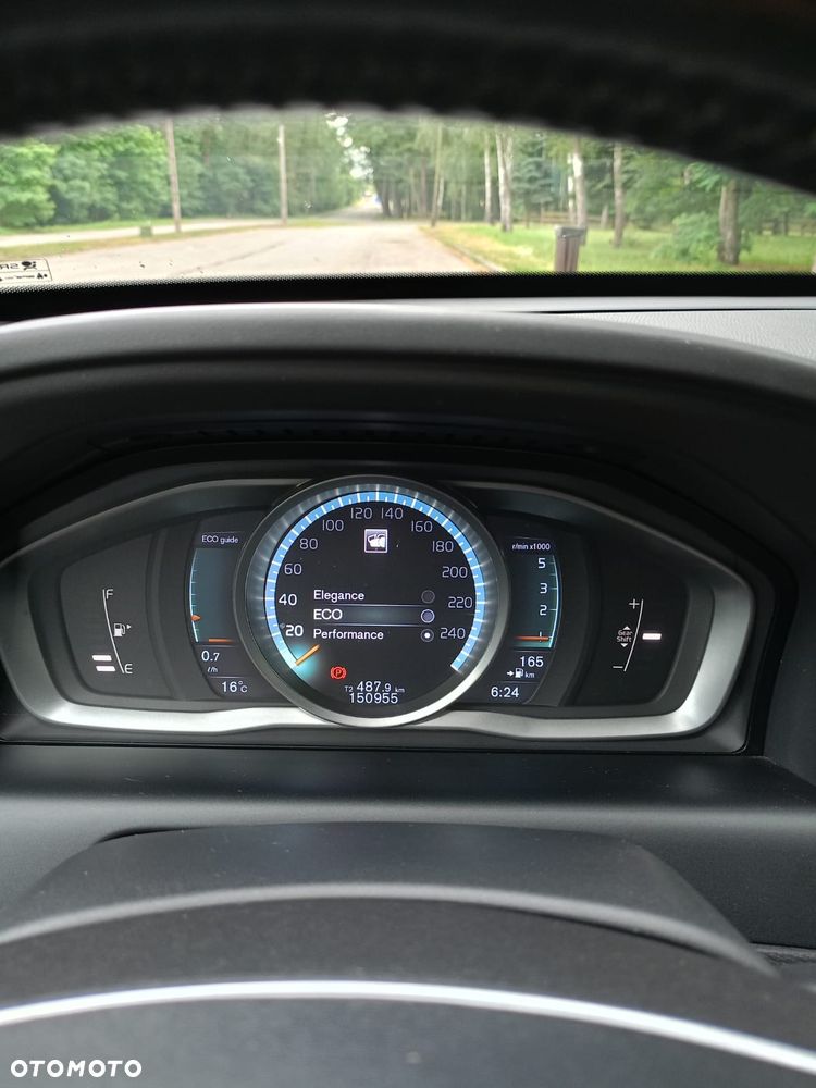 Volvo XC 60 D4 Drive-E Ocean Race - 11