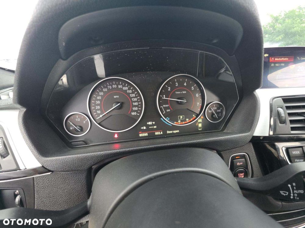 BMW Seria 3 330i xDrive M Sport - 8
