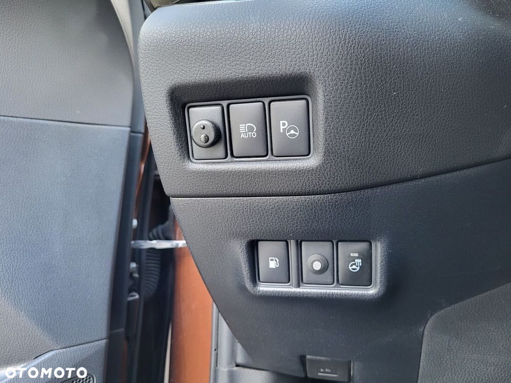 Toyota C-HR 1.8 Hybrid Prestige - 29