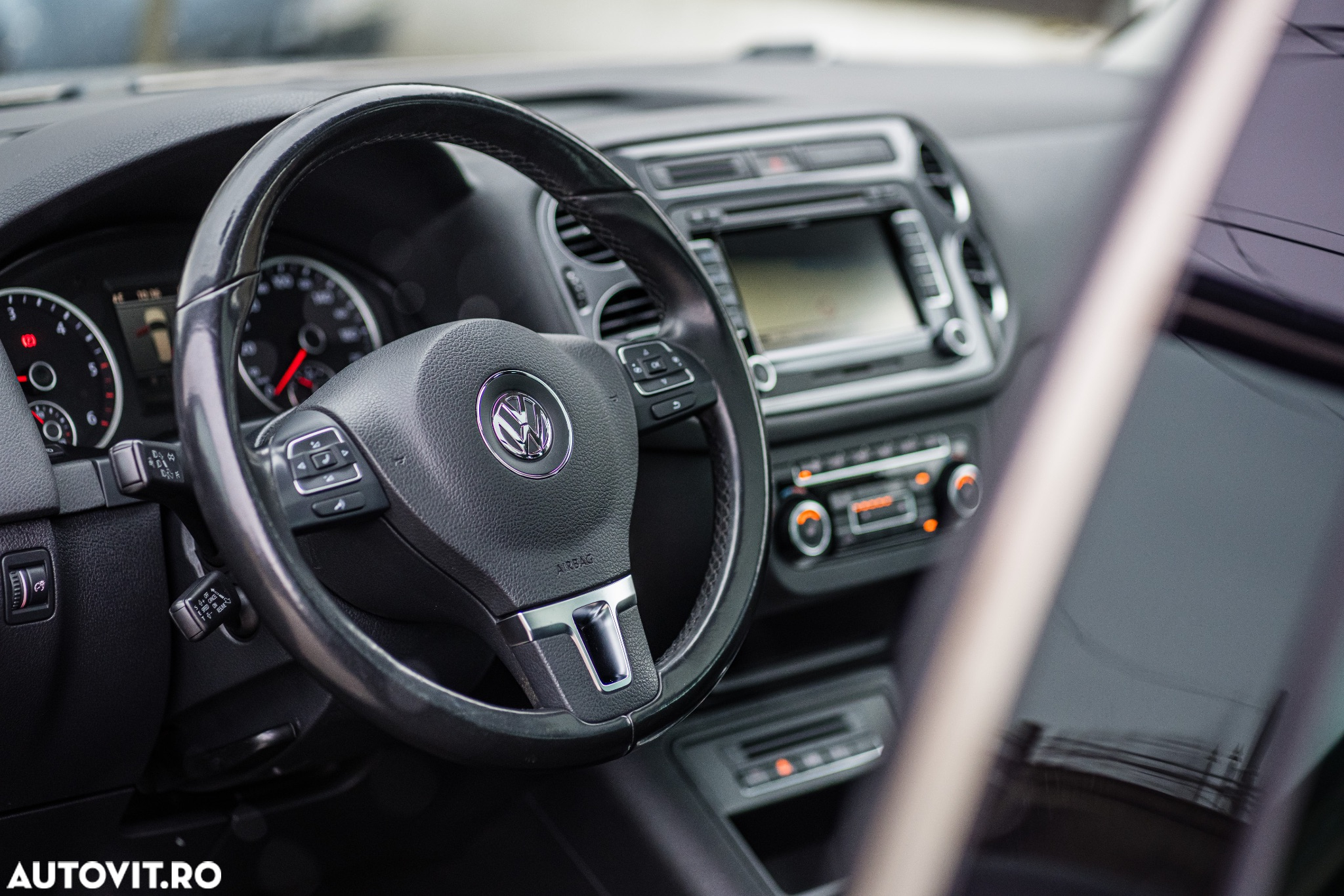 Volkswagen Tiguan 2.0 TDI 4Motion DSG Sport & Style - 18
