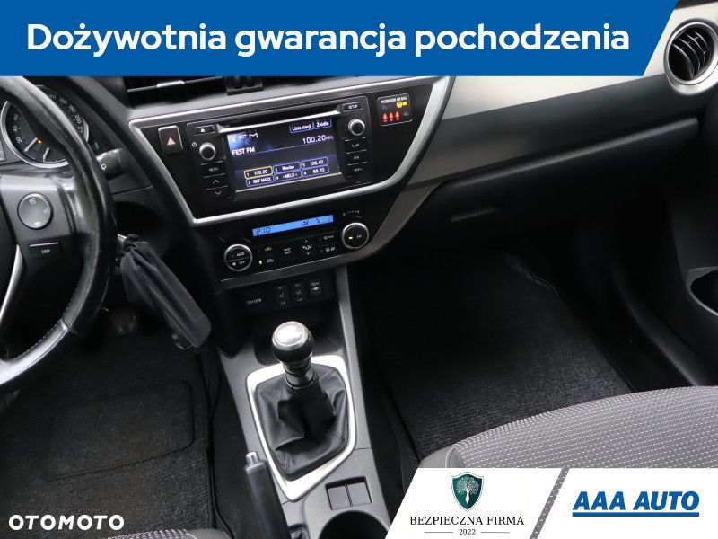 Toyota Auris - 9