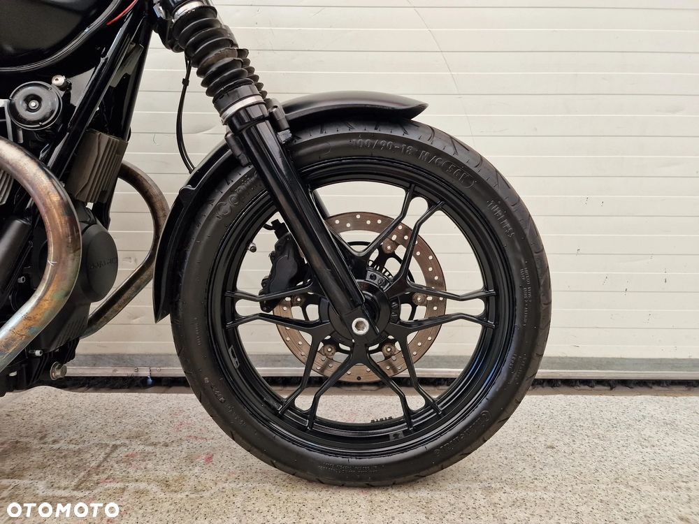Moto Guzzi V7 - 17