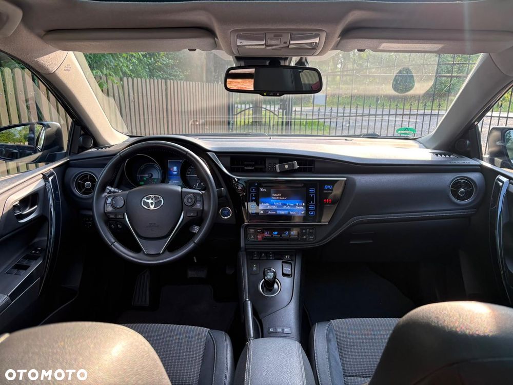 Toyota Auris 1.8 HSD Luna - 10