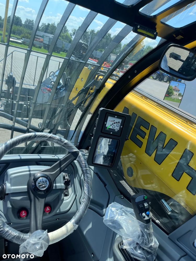 New Holland TH6.26 - 11