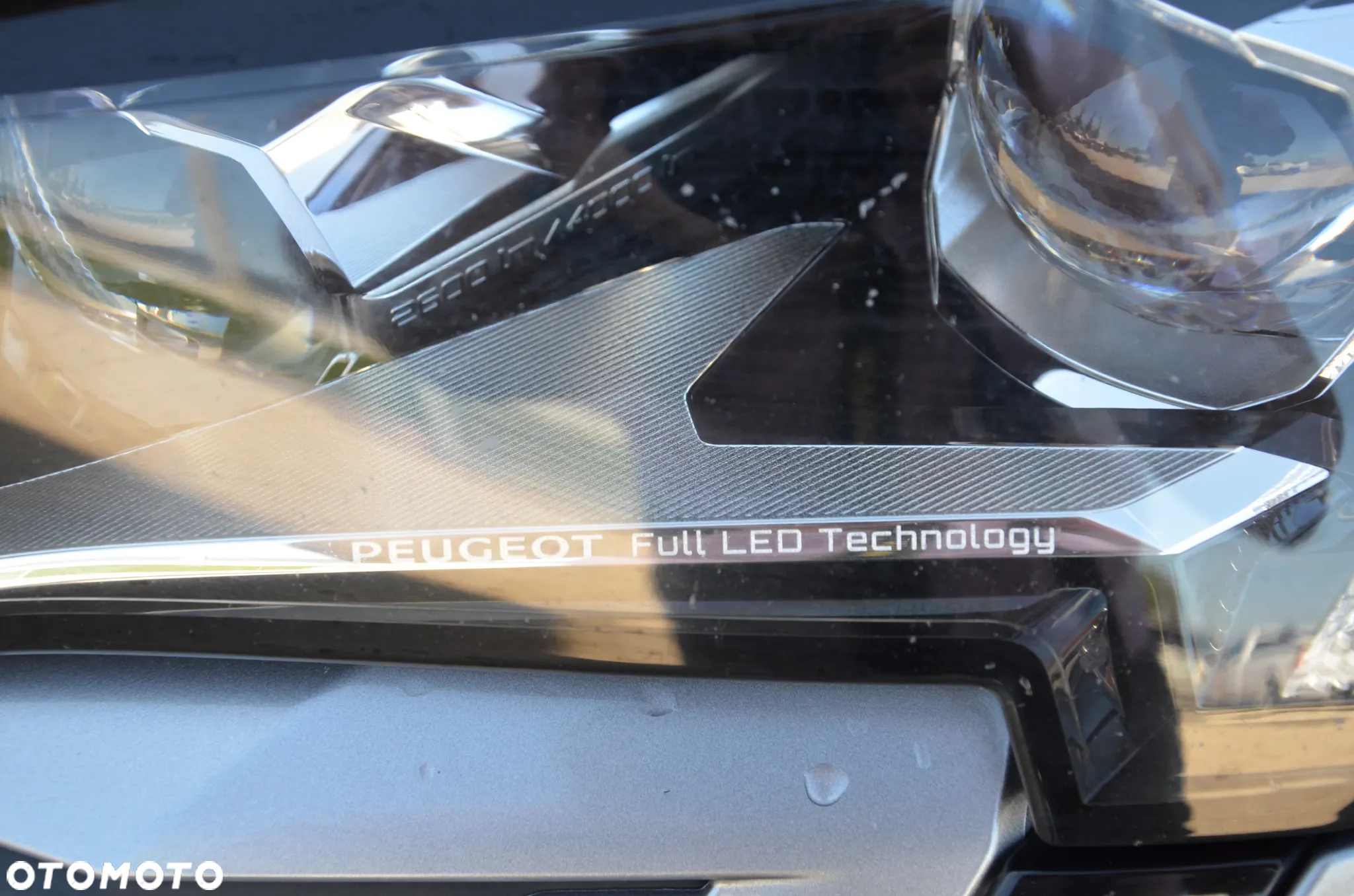 Peugeot 3008 1.6 PureTech Hybrid PHEV Allure Pack S&S EAT8 - 18