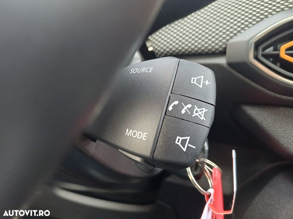 Dacia Sandero Stepway TCe 90 MT6 Comfort - 16