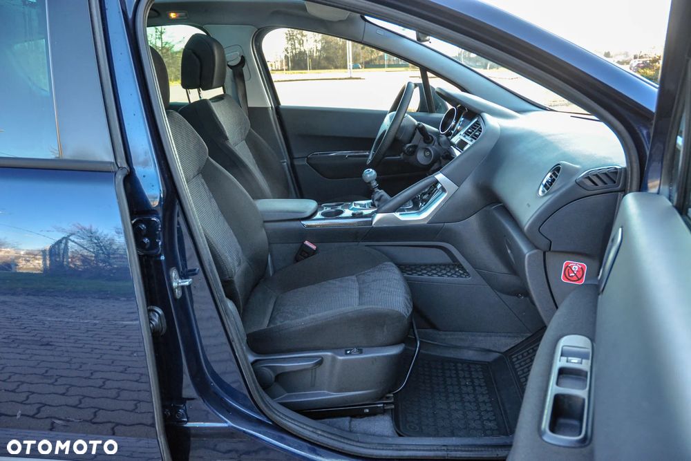 Peugeot 3008 1.6 Premium - 11