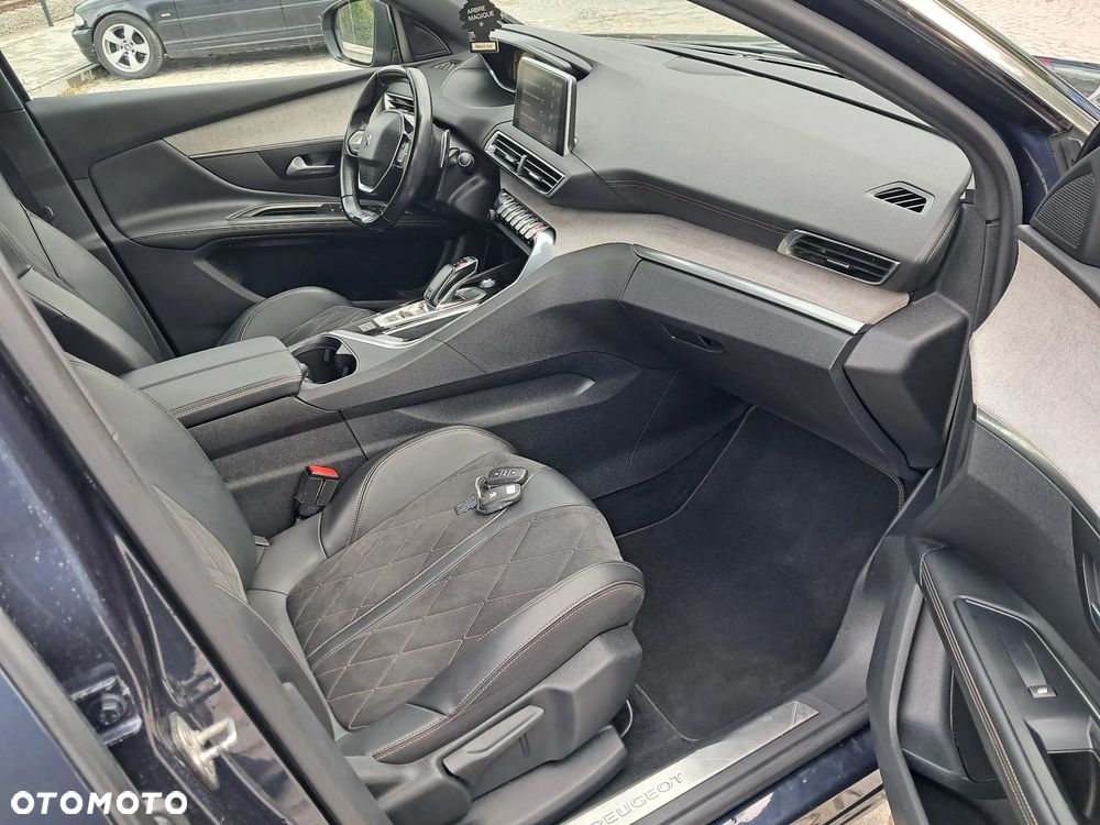 Peugeot 5008 BlueHDI 180 EAT8 GT - 12