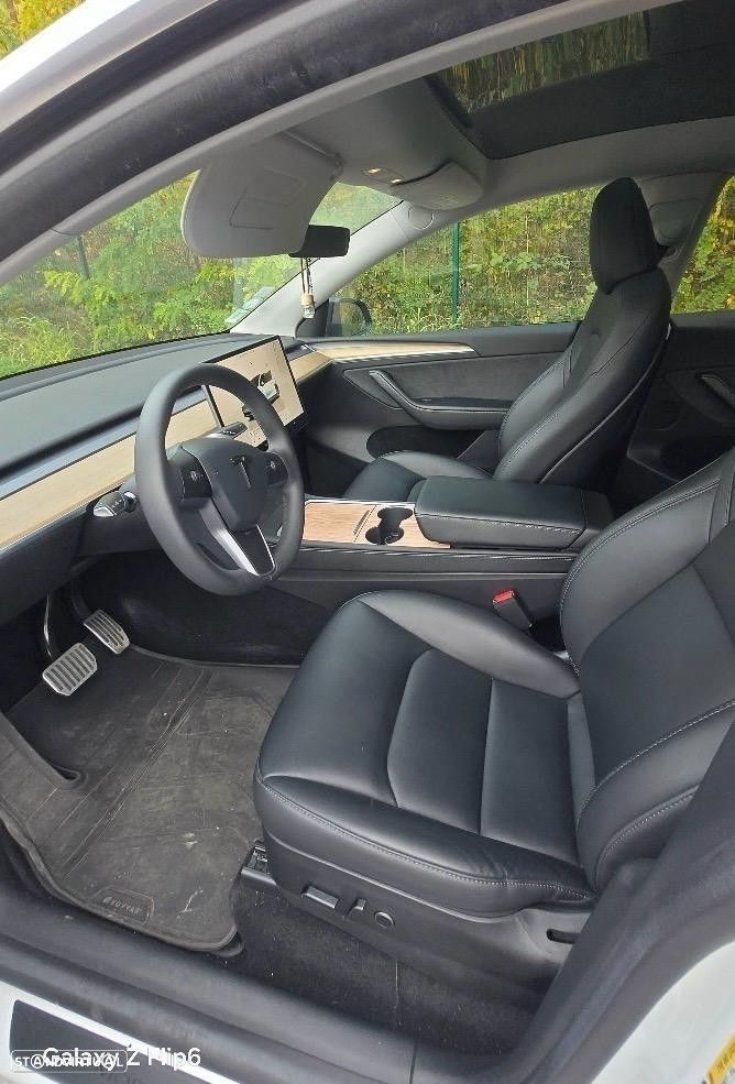 Tesla Model Y Tração Traseira - 2