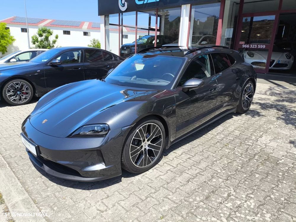 Porsche Taycan Sport Turismo Black Edition - 1