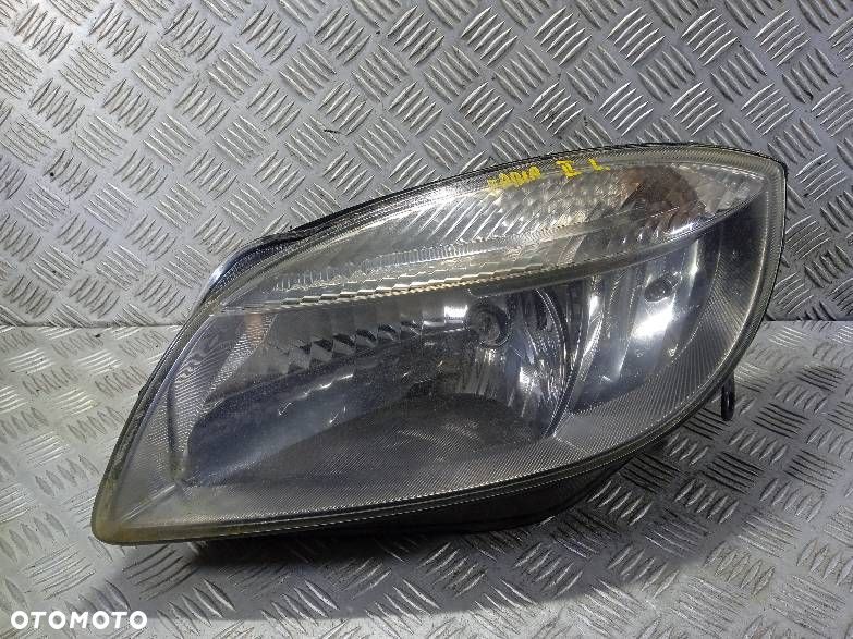 LAMPA LEWA PRZEDNIA SKODA FABIA 2 - 1