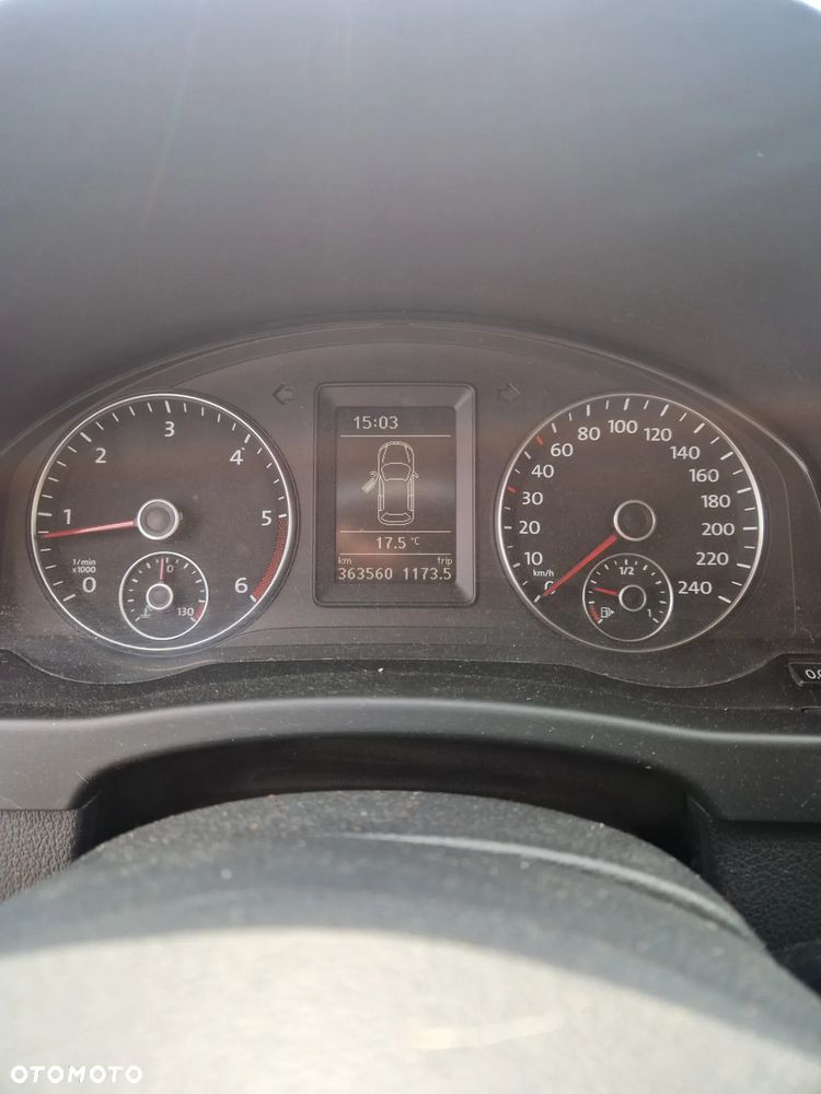 Volkswagen Golf Plus 2.0 TDI Comfortline - 8