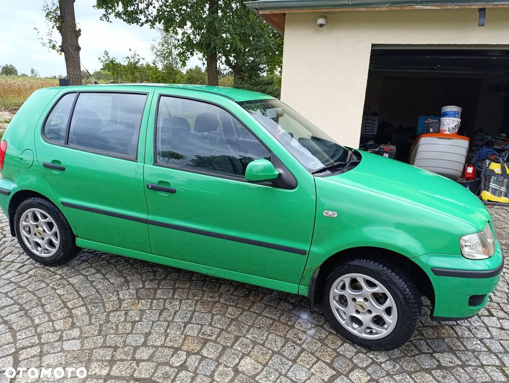 Volkswagen Polo 1.4 Basis - 3