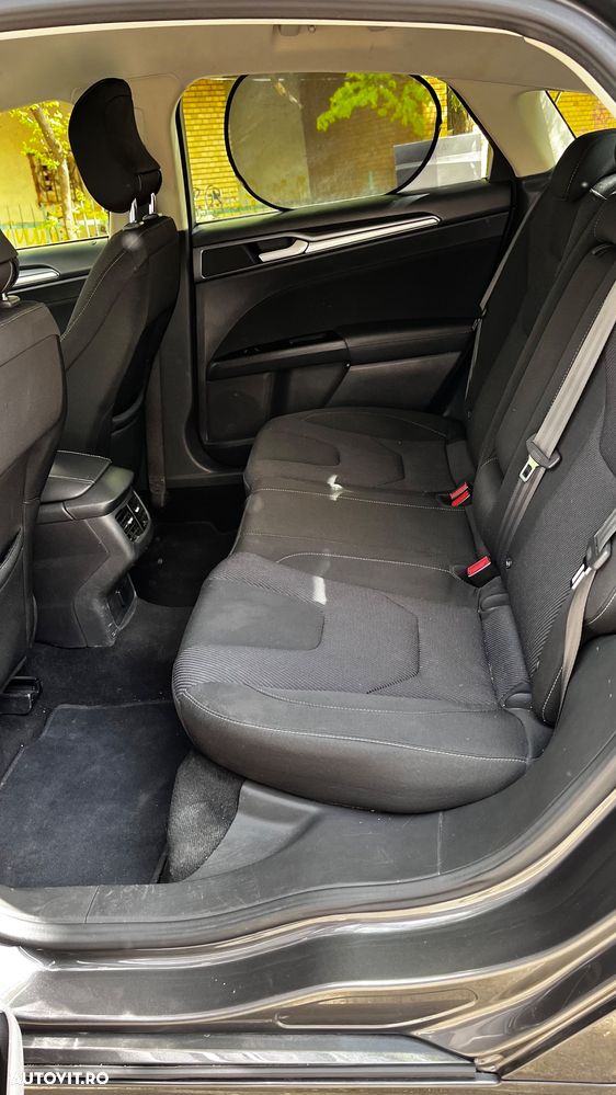 Ford Mondeo - 12