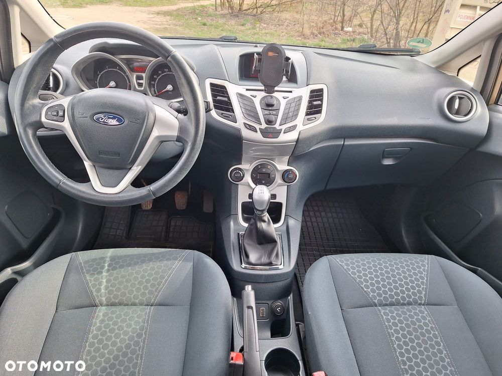 Ford Fiesta 1.25 Titanium EU5 - 8