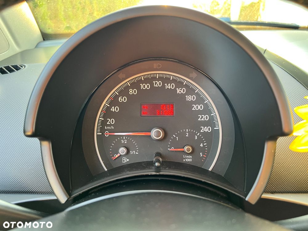 Volkswagen New Beetle 1.9 TDI DPF United - 31