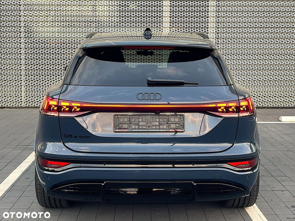 Audi Q6 e-tron - 11