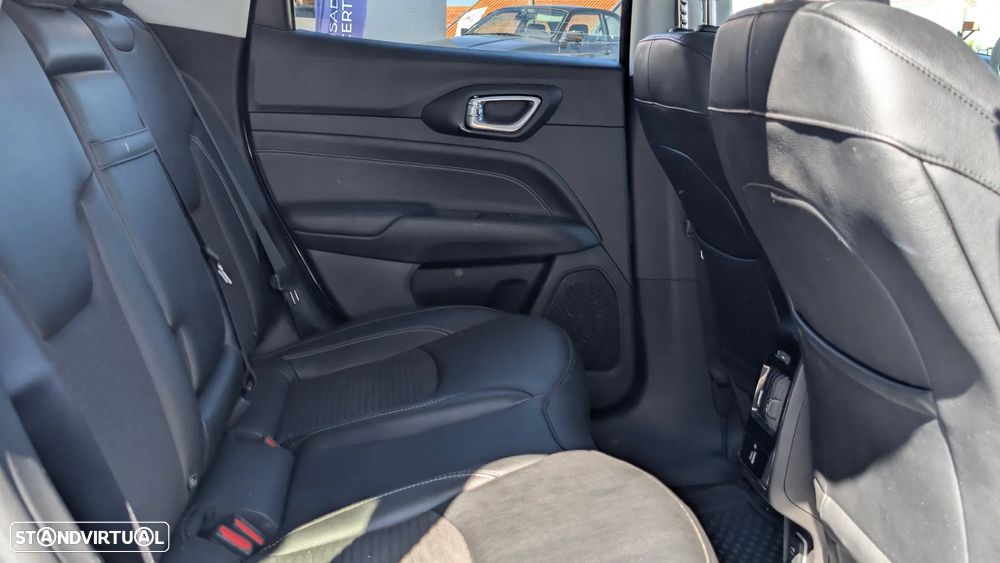 Jeep Compass 1.3 T4 4xe Auto Limited - 17