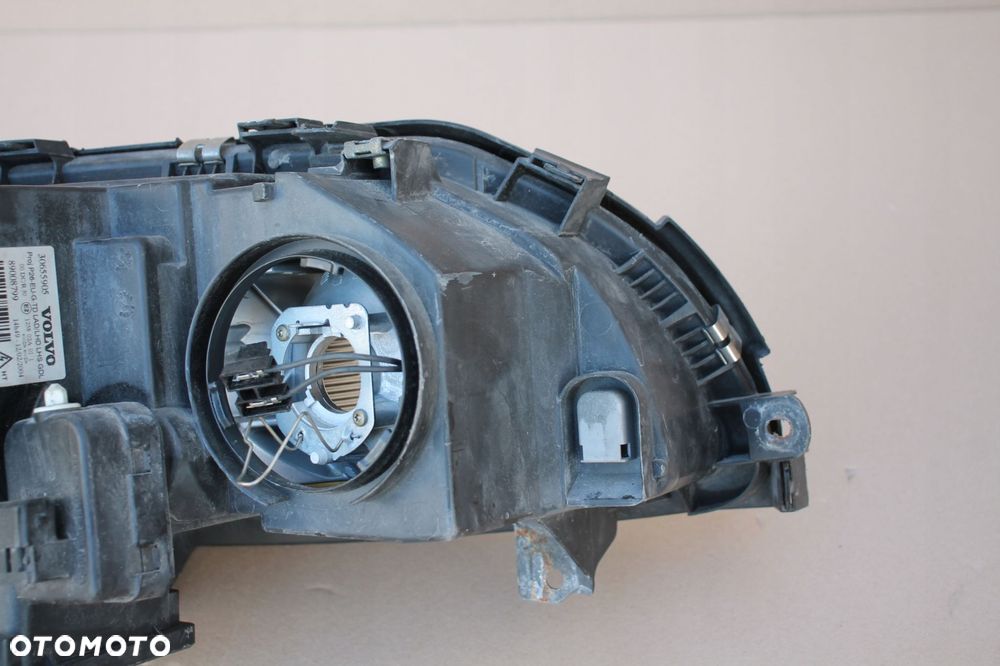 volvo v70 s60 xc70 lewy reflektor lewy xenon 30655905 europa - 11