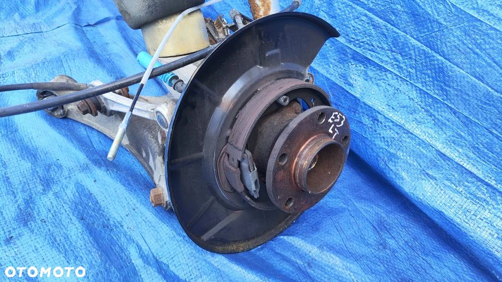 ZWROTNICA PIASTA WAHACZE PÓŁOŚ AMORTYZATOR PODUSZKA MIECH ZAWIESZENIE KOMPLETNE LEWY TYŁ BMW X5 E53 LIFT 3.0D - 2