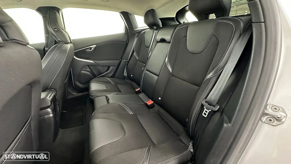Volvo V40 1.6 D2 Eco Momentum - 48