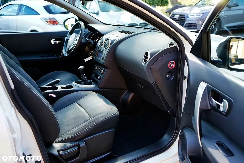 Nissan Qashqai+2 - 15