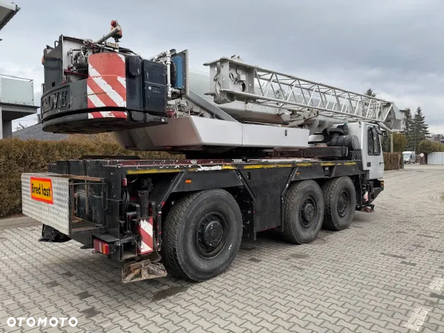 Grove GMK 3050 - 3