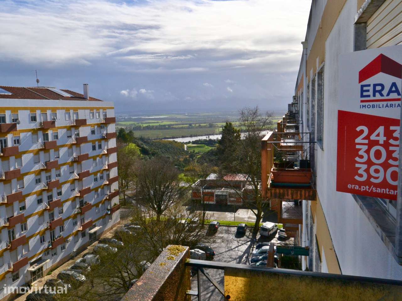 Apartamento T3 com vista sobre a cidade - Grande imagem: 2/16