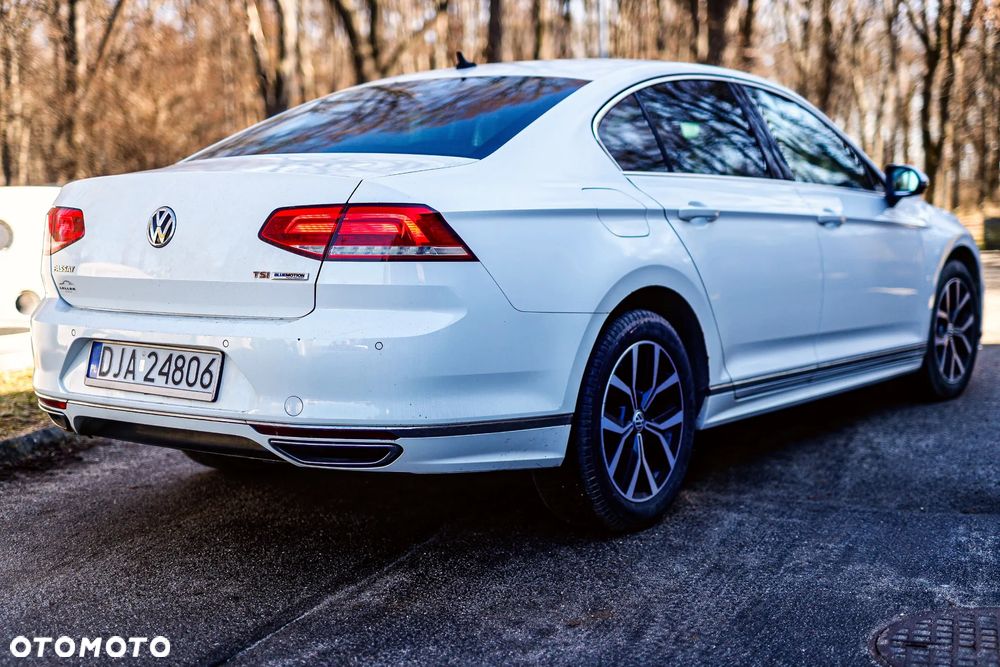 Volkswagen Passat - 3