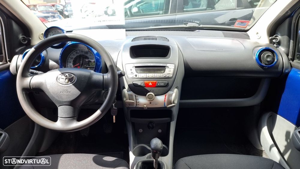 Toyota Aygo 1.0 + AC - 7